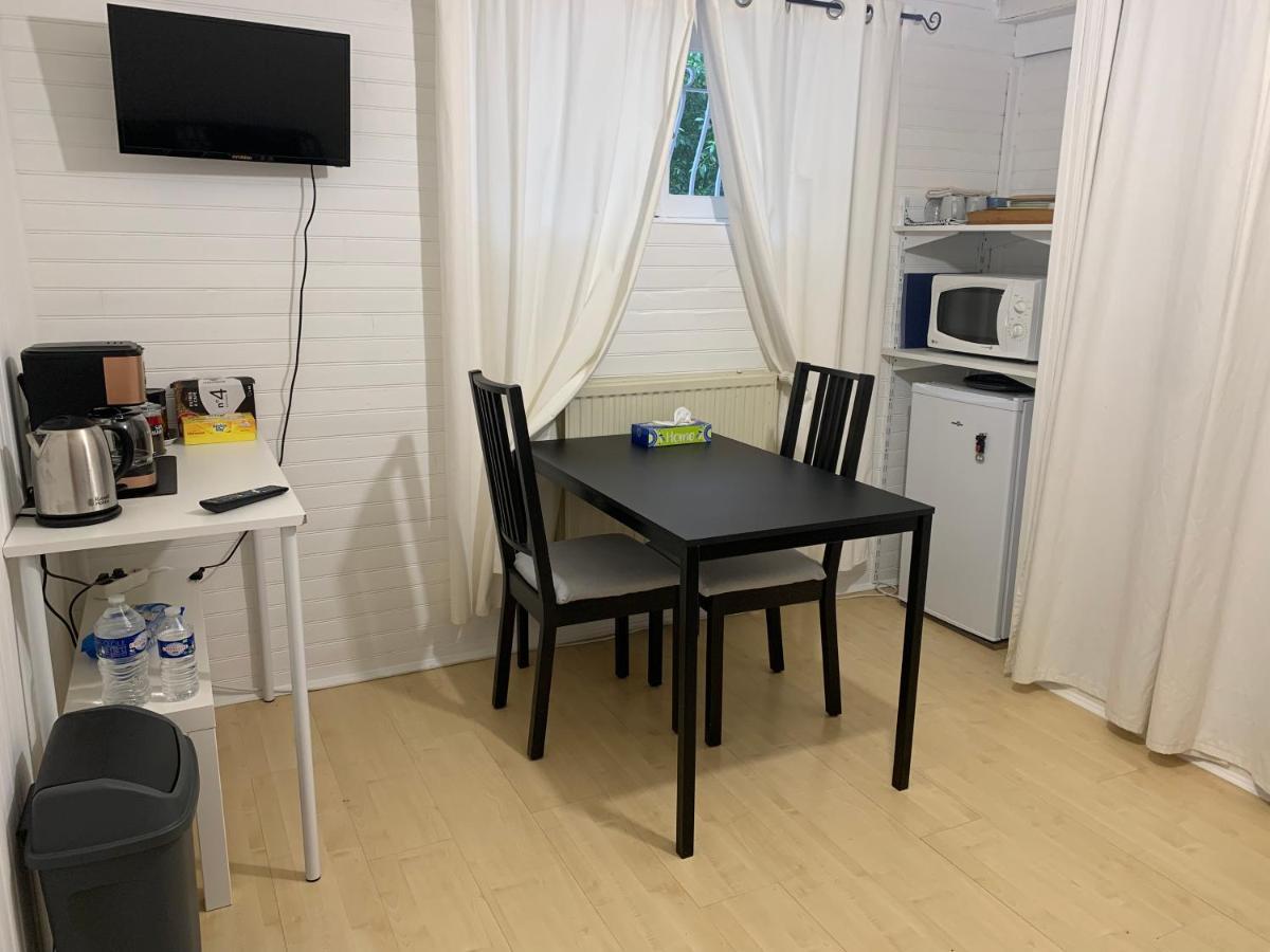 Le Clapot- Les Iris Apartment Saint-Etienne  Bagian luar foto